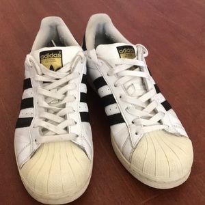 Adidas superstars